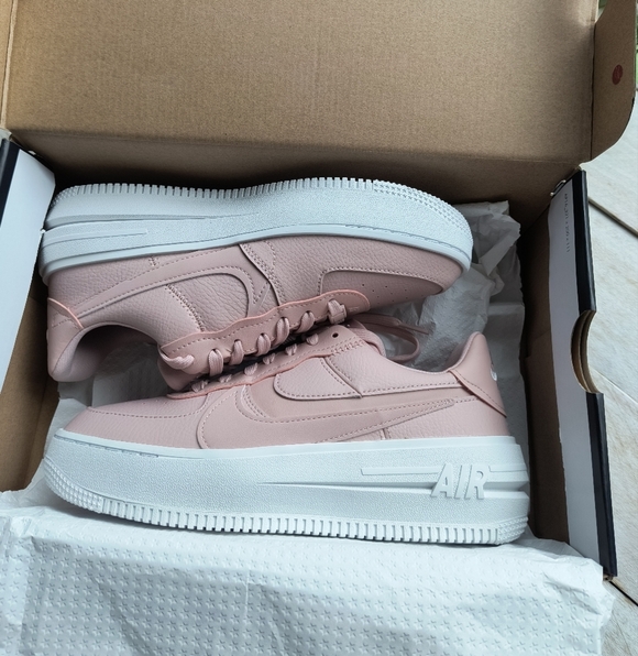 Nike Air Force 1 PLT.AF.ORM sneakers (BRAND NEW) never worn!! Light Pink! 7.5 - Picture 8 of 8